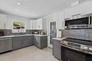 544 Lillian Dr, Madeira Beach, FL 33708 - Photo 33