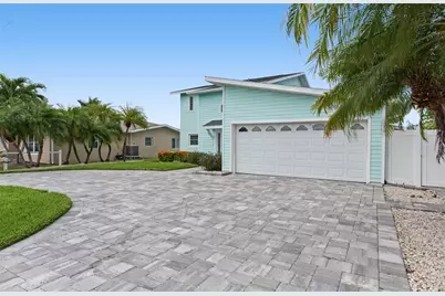544 Lillian Drive, Madeira Beach, FL 33708 - Photo 3