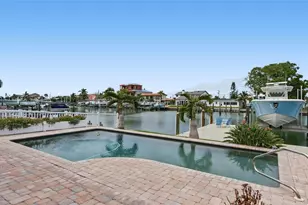 544 Lillian Dr, Madeira Beach, FL 33708 - Photo 15