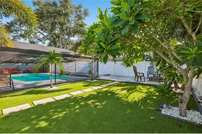 13914 84th Ter, Seminole, FL 33776 - Photo 17