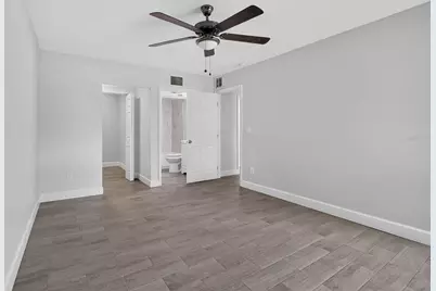 876 116th Avenue N #103, Saint Petersburg, FL 33716 - Photo 17