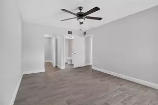 876 116th Ave N, Saint Petersburg, FL 33716 - Photo 17