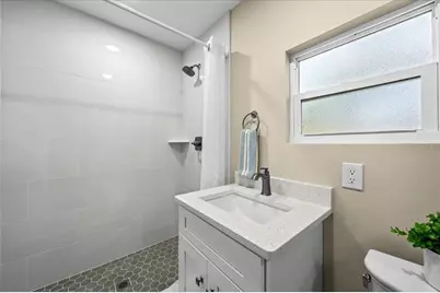 4800 22nd Street N, Saint Petersburg, FL 33714 - Photo 31