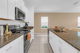 8866 Gallantree Pl, Land O Lakes, FL 34637 - Photo 7