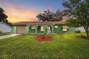 8410 Angela Ct, Zephyrhills, FL 33541 - Photo 1