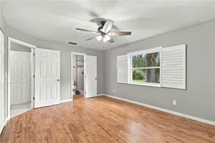 8410 Angela Ct, Zephyrhills, FL 33541 - Photo 27