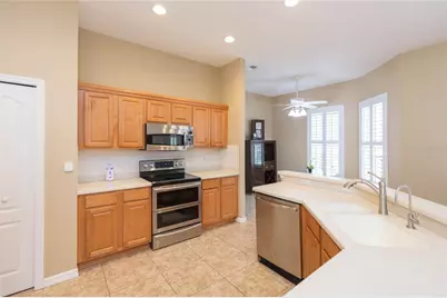 11730 Lakeview Drive, New Port Richey, FL 34654 - Photo 5