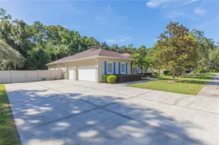 11730 Lakeview Dr, New Port Richey, FL 34654 - Photo 43