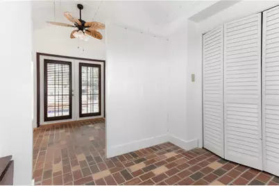 806 Narcissus Avenue, Clearwater Beach, FL 33767 - Photo 15
