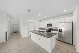 6450 Back Forty Loop, Zephyrhills, FL 33541 - Photo 11