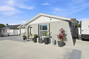 9610 Shalimar Ct, Tampa, FL 33615 - Photo 23