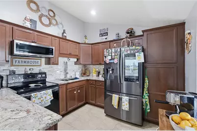 9610 Shalimar Court, Tampa, FL 33615 - Photo 9