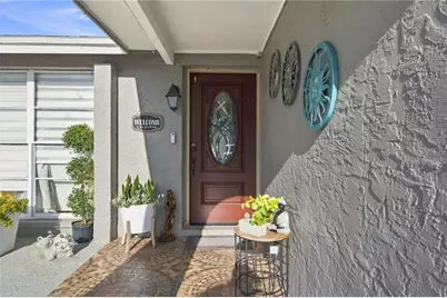 9610 Shalimar Court, Tampa, FL 33615 - Photo 5