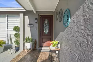 9610 Shalimar Ct, Tampa, FL 33615 - Photo 5