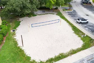 18235 Bridle Club Dr, Tampa, FL 33647 - Photo 11
