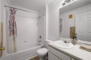 18235 Bridle Club Dr, Tampa, FL 33647 - Photo 29