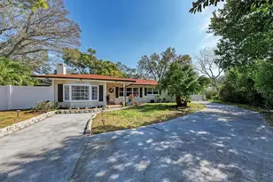 2608 Oakwood Dr, Largo, FL 33771 - Photo 1