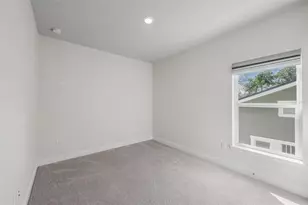 204 S Albany Ave, Tampa, FL 33606 - Photo 27