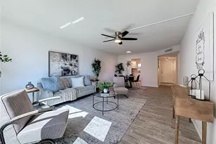 4550 Cove Cir, Saint Petersburg, FL 33708 - Photo 15