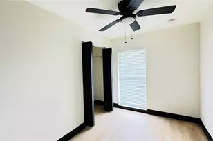 7017 Sandhurst Dr, Tampa, FL 33619 - Photo 13