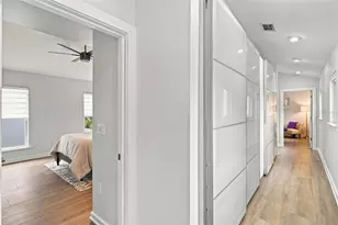 2703 W Price Ave, Tampa, FL 33611 - Photo 55