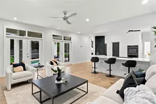 2703 W Price Ave, Tampa, FL 33611 - Photo 11
