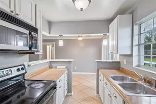 5550 Mariner Blvd, Spring Hill, FL 34609 - Photo 25