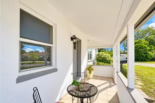 4117 Bay St NE, Saint Petersburg, FL 33703 - Photo 3