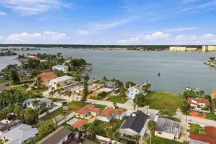 15424 2nd St E, Madeira Beach, FL 33708 - Photo 59