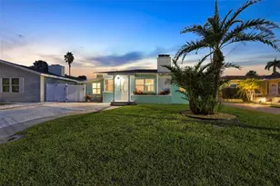 15424 2nd St E, Madeira Beach, FL 33708 - Photo 3