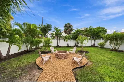 15424 2nd Street E, Madeira Beach, FL 33708 - Photo 9