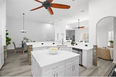 21019 Sunpoint Way #201, Lutz, FL 33558 - Photo 3