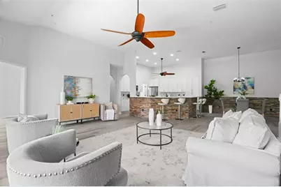 21019 Sunpoint Way #201, Lutz, FL 33558 - Photo 9