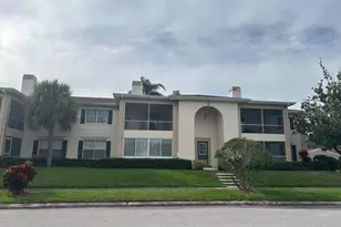 10325 Carrollwood Ln, Tampa, FL 33618 - Photo 17