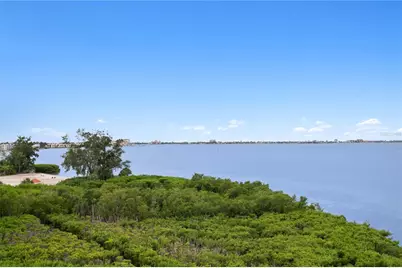 4717 Dolphin Cay Lane S #503, Saint Petersburg, FL 33711 - Photo 7
