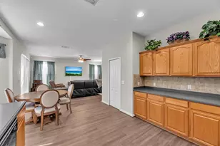16306 Dorman Rd, Lithia, FL 33547 - Photo 19