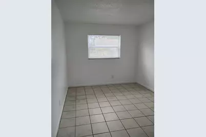 116 SW Jefferson Circle #5, Saint Petersburg, FL 33703 - Photo 11