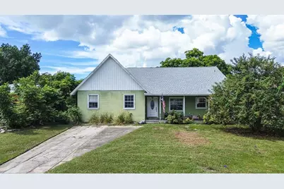 1508 Suffolk Street N, Saint Petersburg, FL 33710 - Photo 1