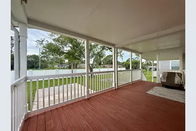 260 S Port Royal Lane, Apollo Beach, FL 33572 - Photo 9