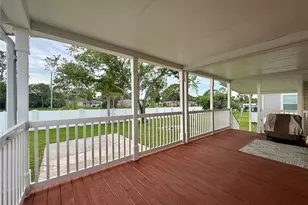 260 S Port Royal Ln, Apollo Beach, FL 33572 - Photo 9