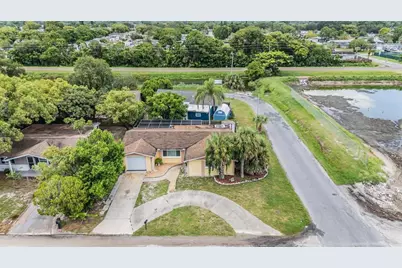 7700 Birchwood Drive, Port Richey, FL 34668 - Photo 3