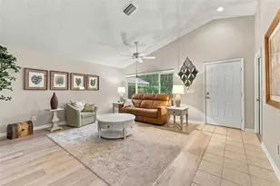 609 Cape Cod Cir, Valrico, FL 33594 - Photo 9