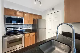 3305 Haviland Ct, Palm Harbor, FL 34684 - Photo 7