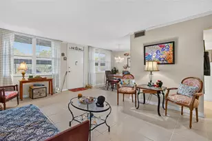 5095 Bay St NE, Saint Petersburg, FL 33703 - Photo 9