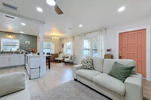 5833 Dartmouth Ave N, Saint Petersburg, FL 33710 - Photo 13