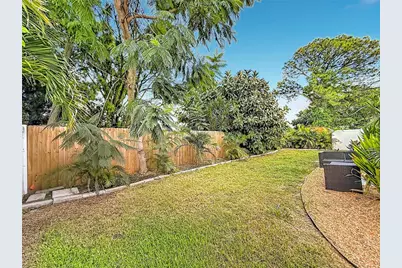 5833 Dartmouth Avenue N, Saint Petersburg, FL 33710 - Photo 45