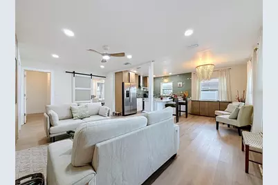 5833 Dartmouth Avenue N, Saint Petersburg, FL 33710 - Photo 7
