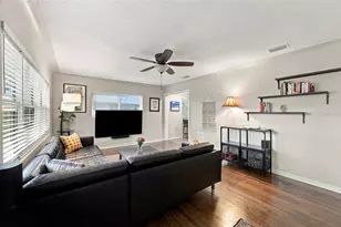 1926 Burlington Ave N, Saint Petersburg, FL 33713 - Photo 9