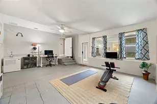 1926 Burlington Ave N, Saint Petersburg, FL 33713 - Photo 29