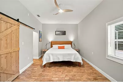 1926 Burlington Avenue N, Saint Petersburg, FL 33713 - Photo 19
